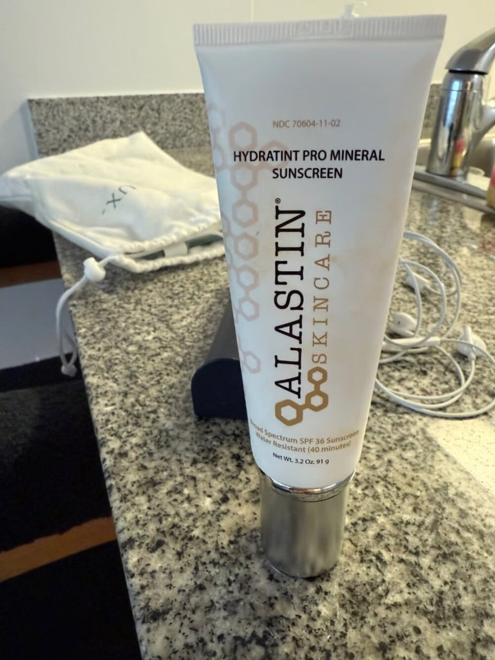 Alastin HydraTint Pro Mineral Sunscreen SPF 36 3.2 oz Tinted Face Sunscreen NEW